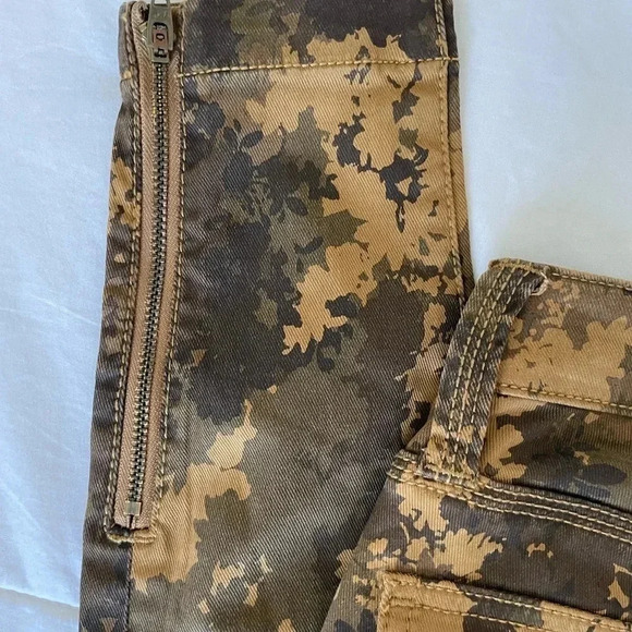 Joie Park skinny in camo - Picture 9 of 11